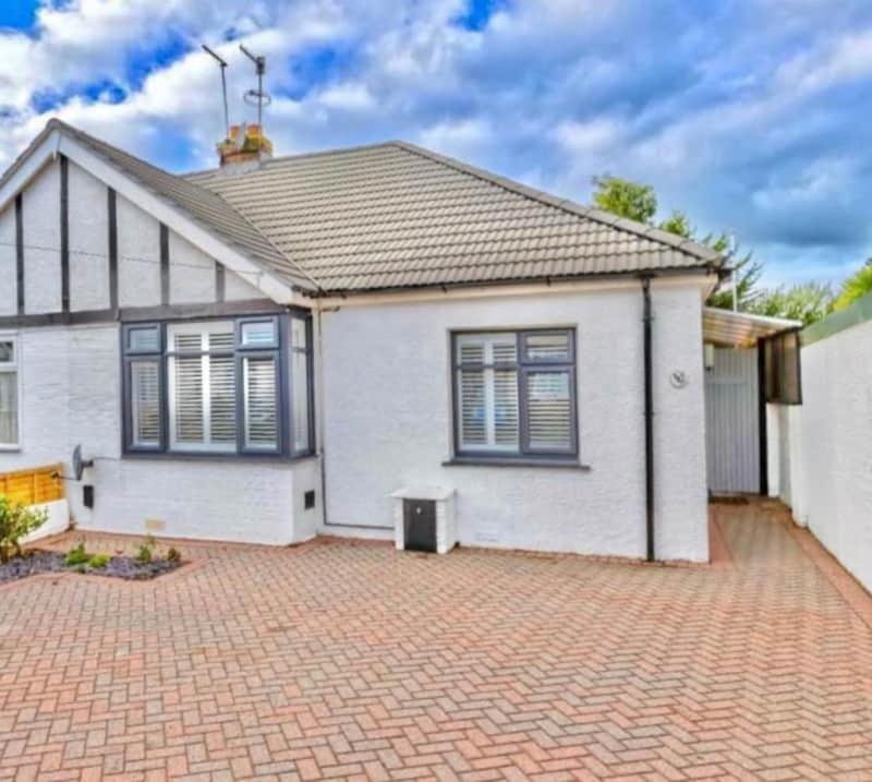 Betty'S Bungalow Lancing Kültér fotó
